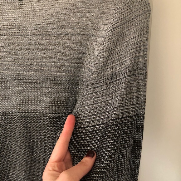 White House Black Market top - Picture 3 of 4